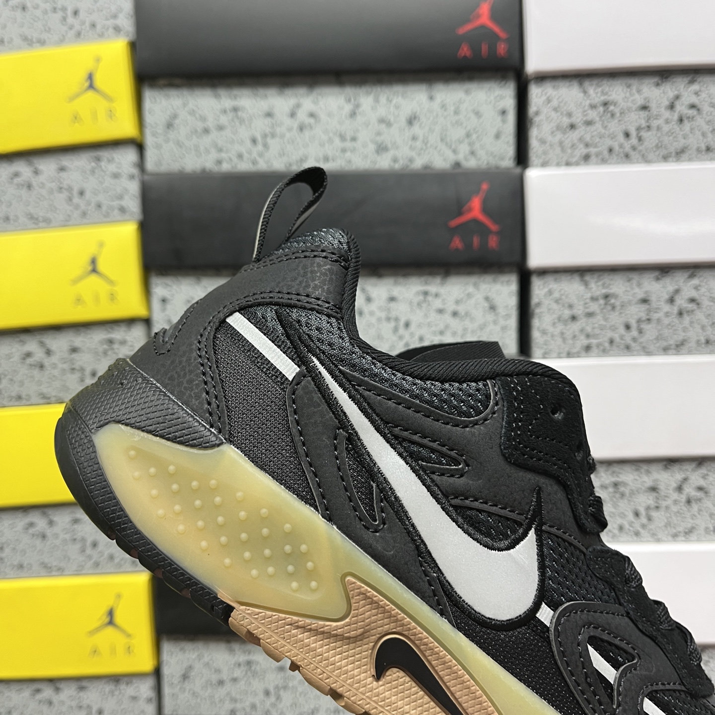 Nike JAM FN0314-002 4