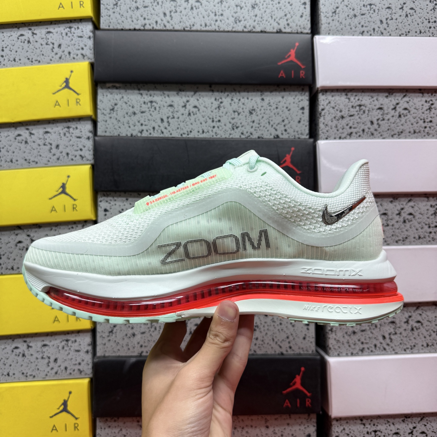 Nike Pegasus Premium HQ2592-301 manufacturer view 2