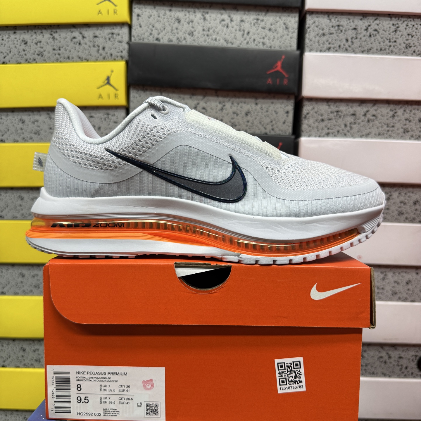 Nike Pegasus Premium HQ2592-002 manufacturer view 1