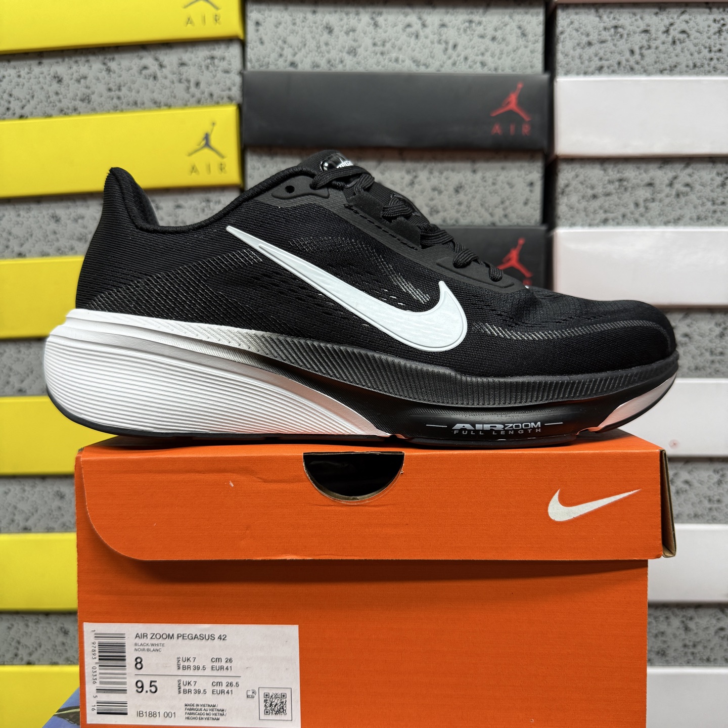 Nike ZOOM PEGASUS 42 IB1881-001 manufacturer view 1