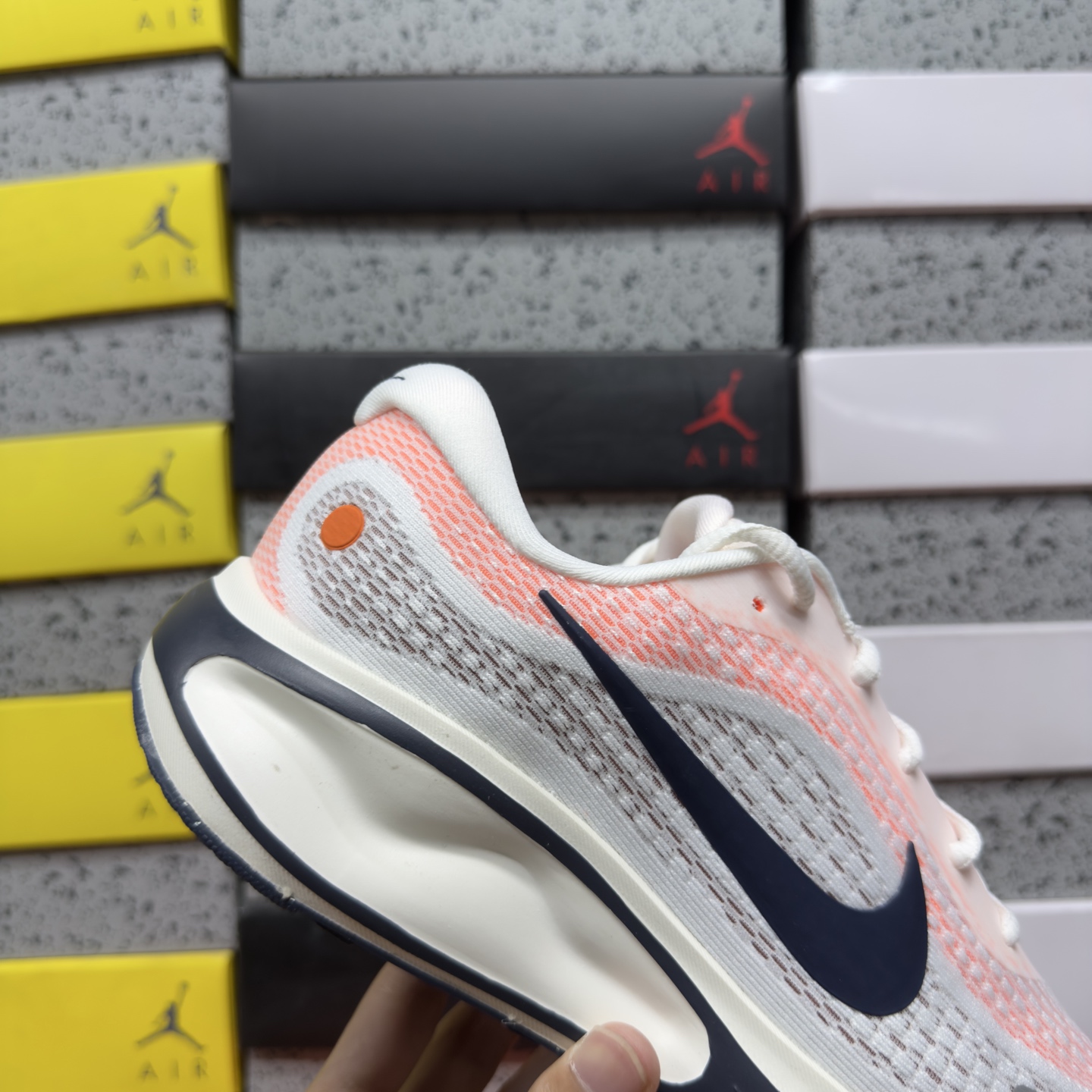 Nike JOURNEY RUN FN0228-100 4