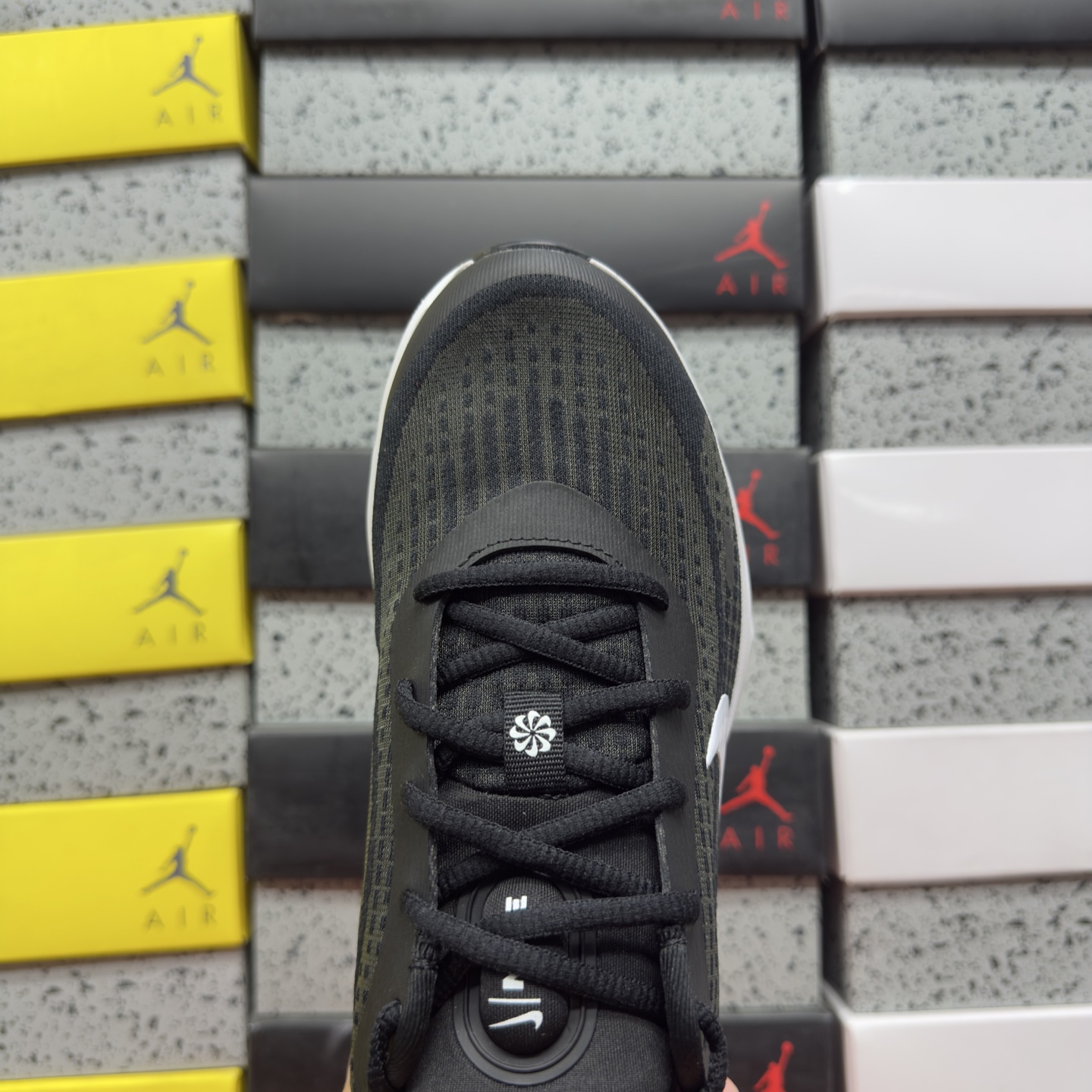 Nike JOURNEY RUN FN0228-001 manufacturer view 3