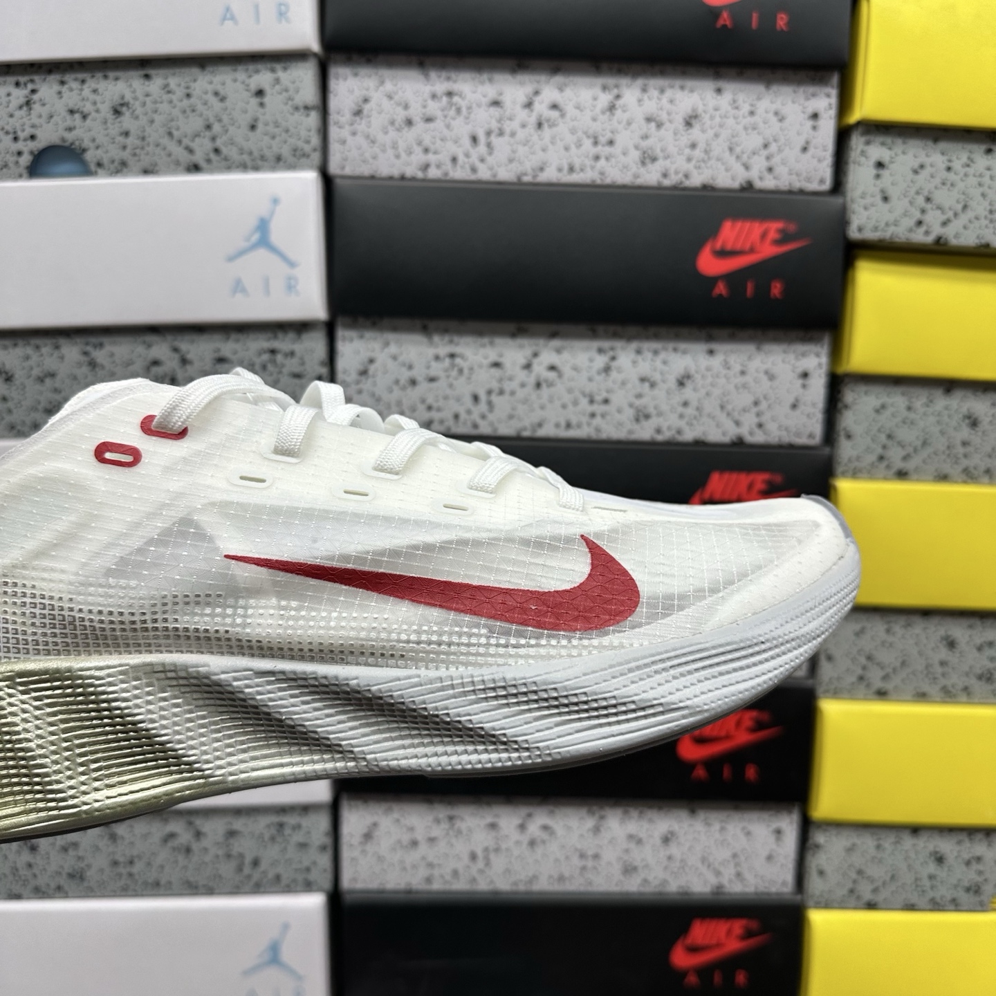 Nike AVA X HM9697-103 4