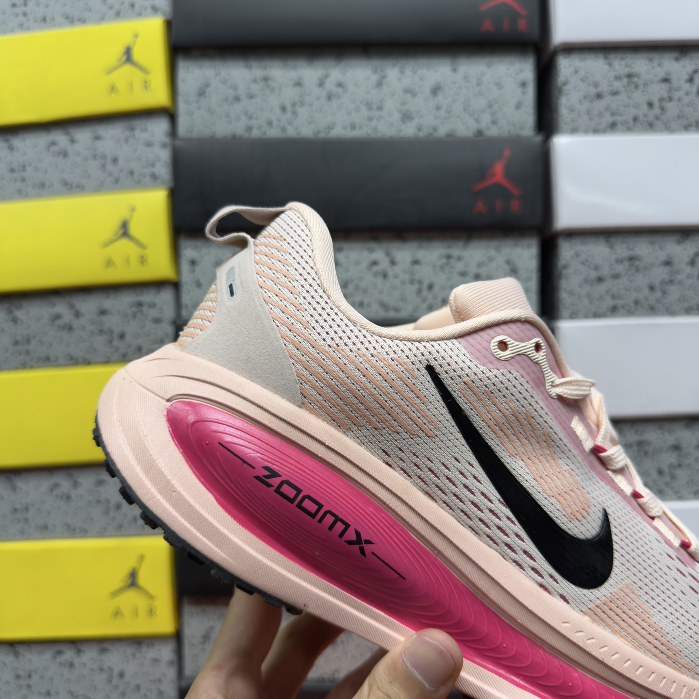 Nike Vomero 18 HM6803-600 4