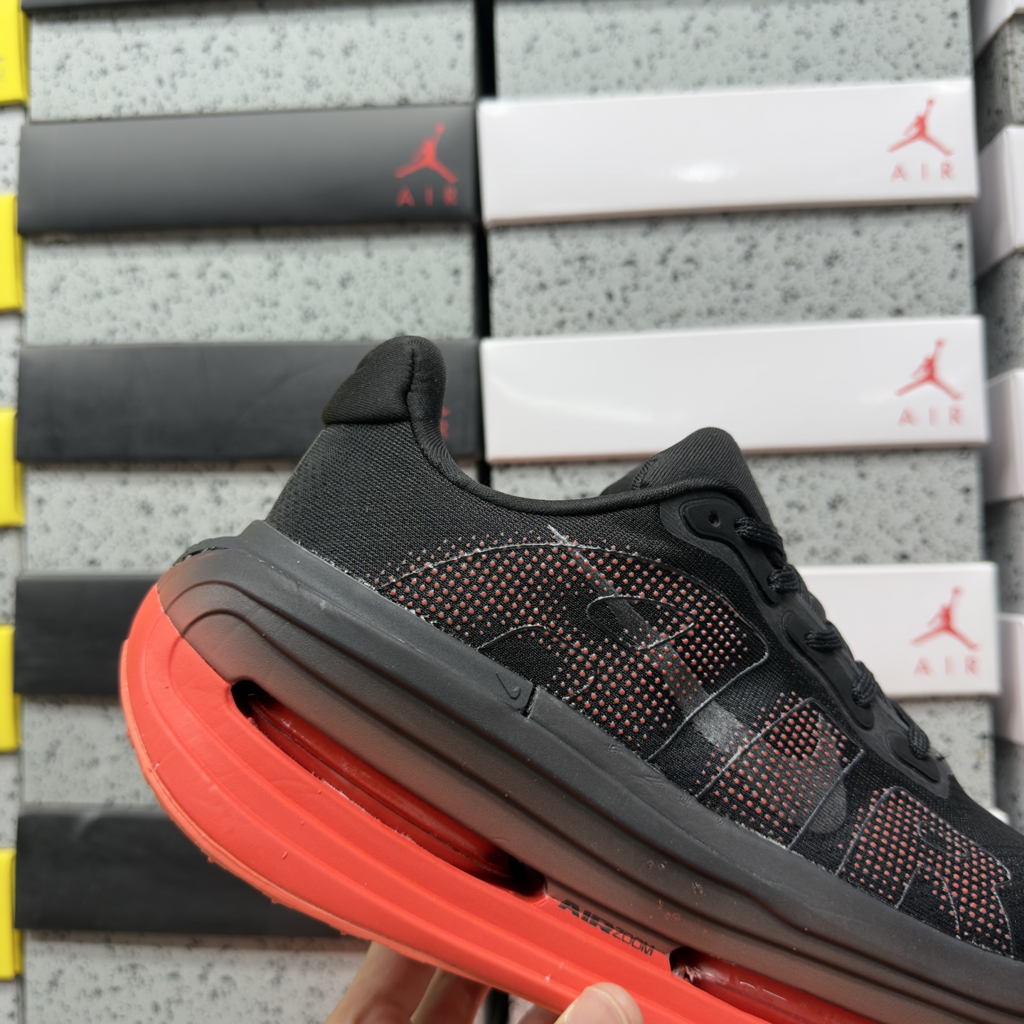 Nike VOMERO PREMIUM HQ2050-002 4