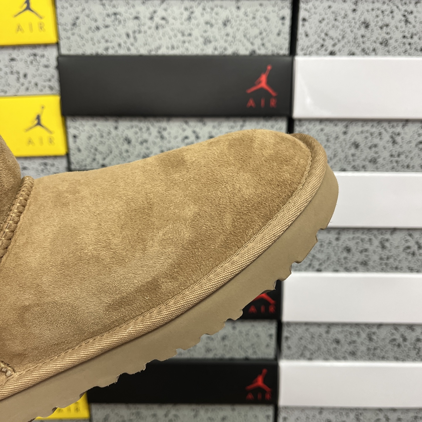 UGG Snow Boots W/ Chestnut 1016222 manufacturer view 4
