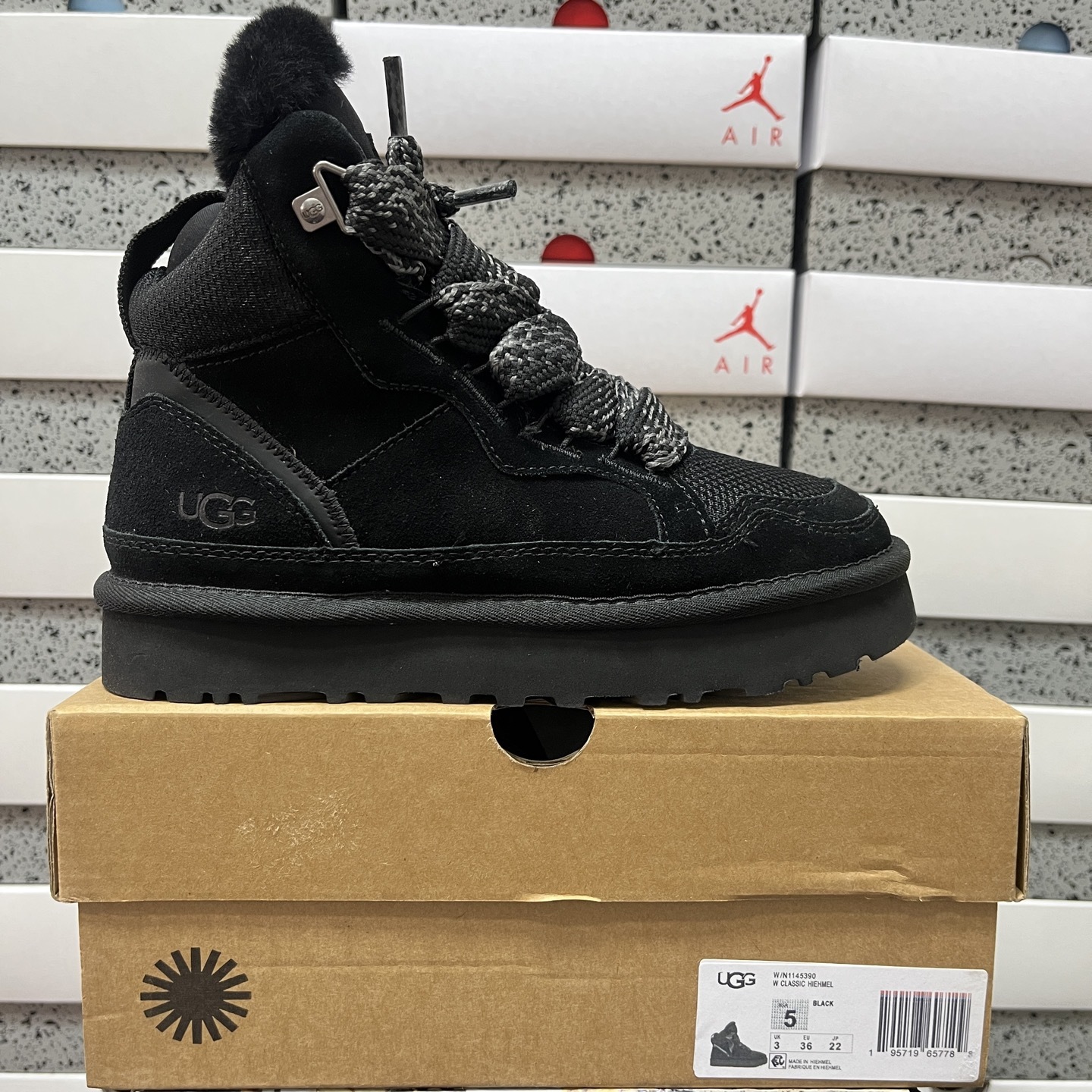 UGG Snow Boots Black 1145390